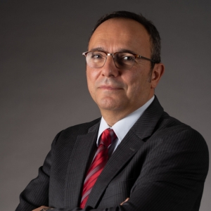 Dr. Yannis Ioannidis